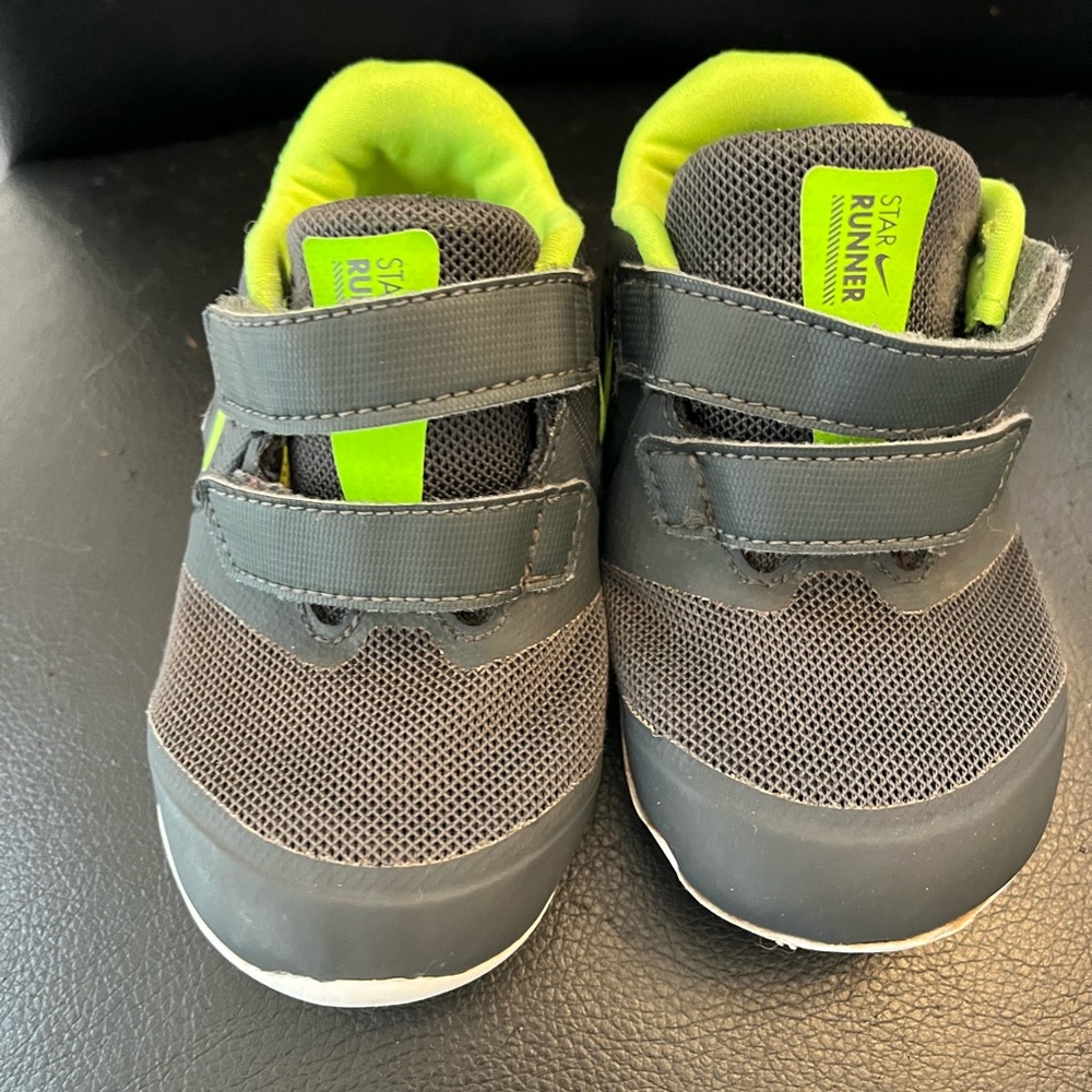 Nike star runner toddler shoes